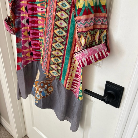 JOHNNY WAS Colorful Mixed Media Roll Tab Sleeve Lightweight Tunic Top Sz S - Picture 5 of 9
